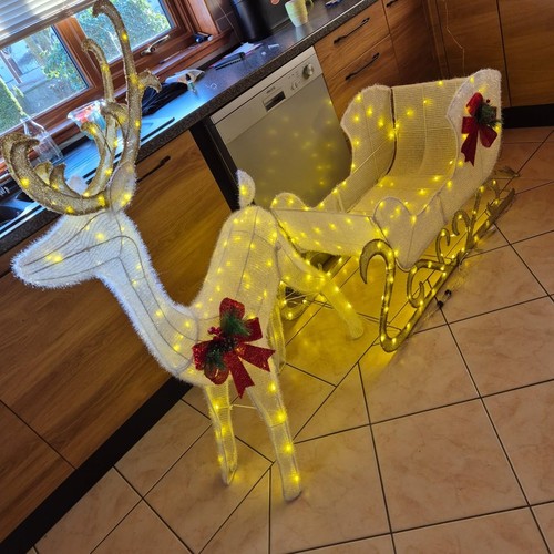 Light reindeer sleigh - light,